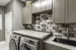 665 Links View Dr, Sugar Hill, GA 30518 - Photo 23