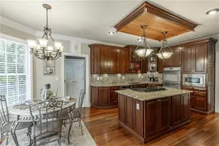 665 Links View Dr, Sugar Hill, GA 30518 - Photo 15