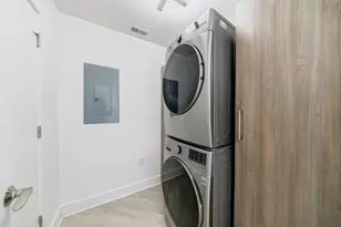 222 12th St NE, Atlanta, GA 30309 - Photo 17