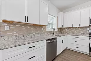 3272 Corktree Trail, Lithonia, GA 30038 - Photo 5