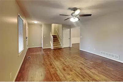 600 Glendale Forest Drive, Woodstock, GA 30189 - Photo 3