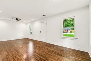 987 Lawton St SW, Atlanta, GA 30310 - Photo 5