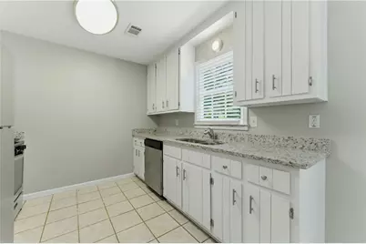 615 Hickory Nobb, Sugar Hill, GA 30518 - Photo 7