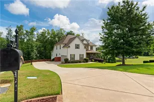 215 Northgate Preserve Dr, Newnan, GA 30265 - Photo 3