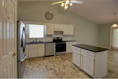 195 Manor Oak Drive, Covington, GA 30014 - Photo 9