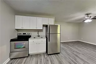658 Castlebrooke Way, Lawrenceville, GA 30045 - Photo 5