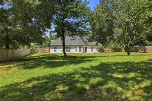 1921 E Bay Street E, Hoschton, GA 30548 - Photo 35