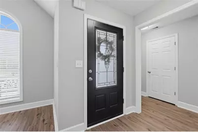 1921 E Bay Street E, Hoschton, GA 30548 - Photo 9