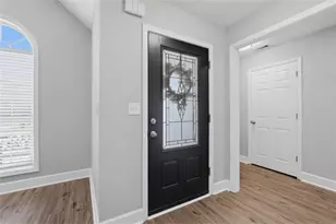 1921 E Bay Street E, Hoschton, GA 30548 - Photo 9