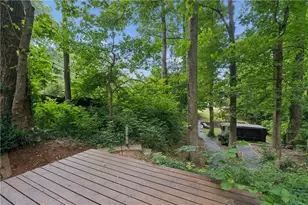 2129 Oakview Rd SE, Atlanta, GA 30317 - Photo 37