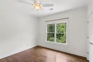 2129 Oakview Rd SE, Atlanta, GA 30317 - Photo 23