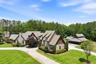 605 Carriage Ave, Jefferson, GA 30549 - Photo 1