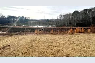 303 Hyde Park, Winder, GA 30680 - Photo 31