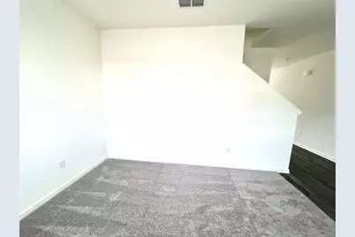 303 Hyde Park, Winder, GA 30680 - Photo 3