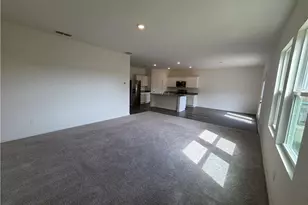 303 Hyde Pk, Winder, GA 30680 - Photo 5