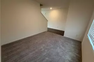 303 Hyde Pk, Winder, GA 30680 - Photo 3
