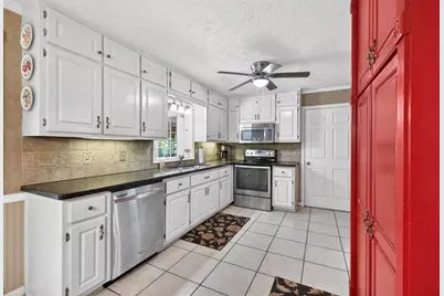 2844 Sardis Drive, Buford, GA 30519 - Photo 17