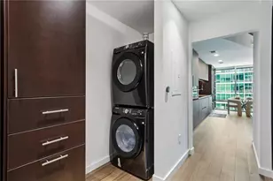 933 Peachtree St NE, Atlanta, GA 30309 - Photo 17