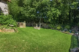 945 Fox Meadow Ln, Lawrenceville, GA 30043 - Photo 43