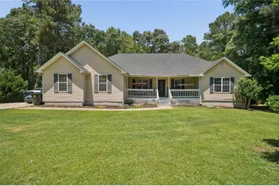 408 Strathmore Drive, Sharpsburg, GA 30277 - Photo 1