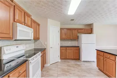 69 Clubhouse Drive, Jefferson, GA 30549 - Photo 11