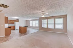 69 Clubhouse Dr, Jefferson, GA 30549 - Photo 5