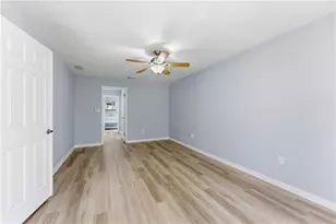33 Plantation Dr NE, Atlanta, GA 30324 - Photo 17