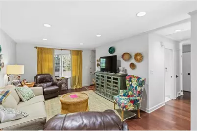 3301 Stonecrest Court, Atlanta, GA 30341 - Photo 9