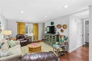 3301 Stonecrest Ct, Atlanta, GA 30341 - Photo 9