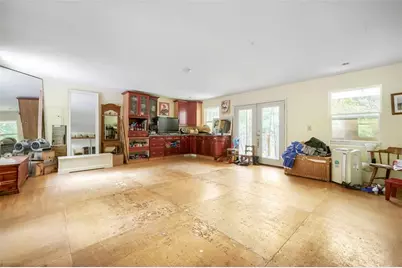 2742 Cliffview Drive SW, Lilburn, GA 30047 - Photo 25