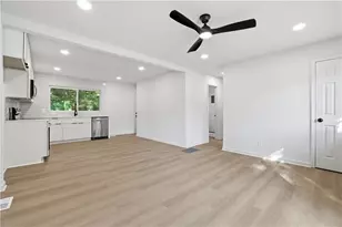8399 Attleboro Dr, Jonesboro, GA 30238 - Photo 5