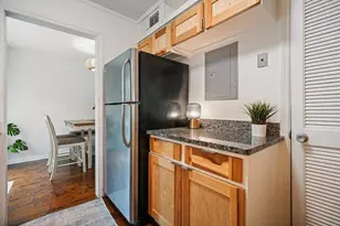 136 Peachtree Memorial Dr NW, Atlanta, GA 30309 - Photo 17