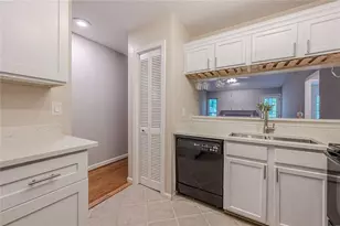 412 Teal Ct, Roswell, GA 30076 - Photo 9