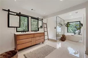 1617 Duncan Dr NW, Atlanta, GA 30318 - Photo 31