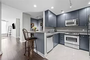 3338 Peachtree Rd NE, Atlanta, GA 30326 - Photo 3