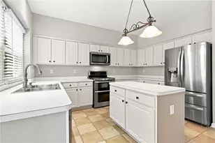 7765 Llangollen Way, Cumming, GA 30041 - Photo 9