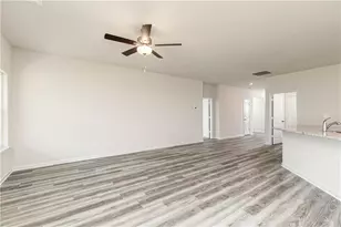 387 Sand Dune Way, Conyers, GA 30013 - Photo 5