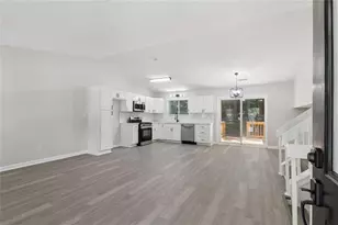 708 Greenhedge Dr, Stone Mountain, GA 30088 - Photo 5