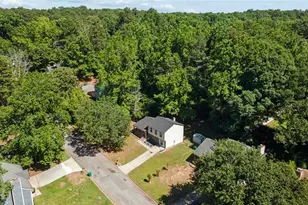 708 Greenhedge Dr, Stone Mountain, GA 30088 - Photo 29