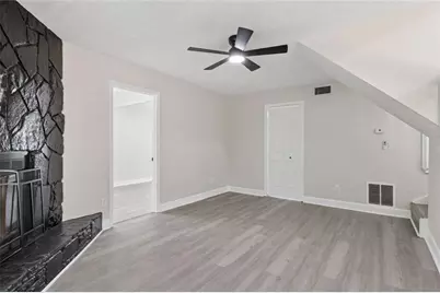 708 Greenhedge Drive, Stone Mountain, GA 30088 - Photo 15