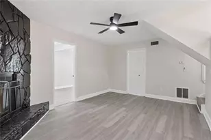 708 Greenhedge Dr, Stone Mountain, GA 30088 - Photo 15