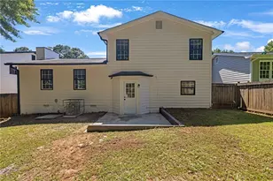 1258 Autumn Hill Ln, Stone Mountain, GA 30083 - Photo 25