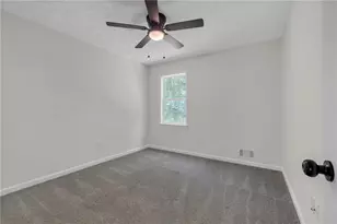 1258 Autumn Hill Ln, Stone Mountain, GA 30083 - Photo 17