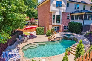 10480 Tuxford Dr, Alpharetta, GA 30022 - Photo 3