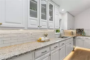 1307 Sylvan Cir NE, Brookhaven, GA 30319 - Photo 15