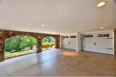 5240 Shasta Way, Marietta, GA 30062 - Photo 9
