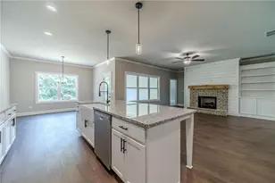 348 Pinewood Dr, Covington, GA 30014 - Photo 9