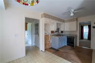 1334 Sherri Ln, Sugar Hill, GA 30518 - Photo 9