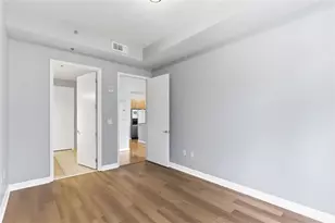 711 Cosmopolitan Dr NE, Atlanta, GA 30324 - Photo 17