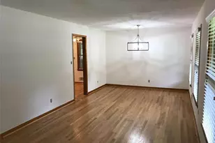 1321 Mary Dale Dr, Lilburn, GA 30047 - Photo 3